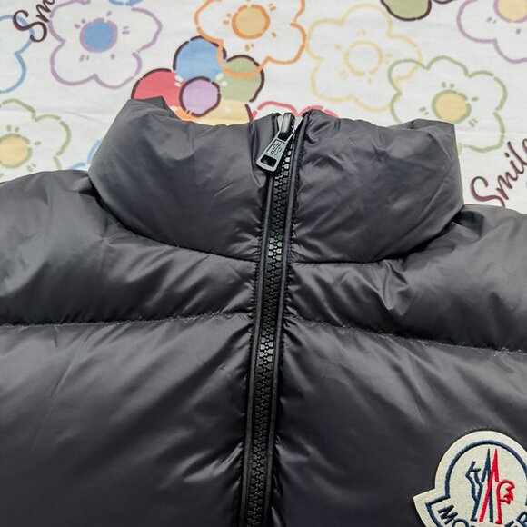 Moncler Short Down Jacket In Black - Picture 10 of 10